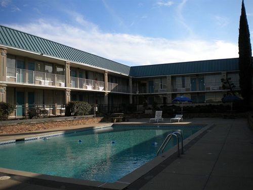 Bossier Inn And Suites Bossier City Exterior photo